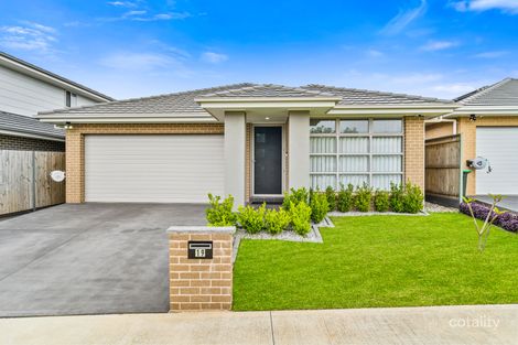 19 Fleece Loop, Oran Park, NSW 2570
