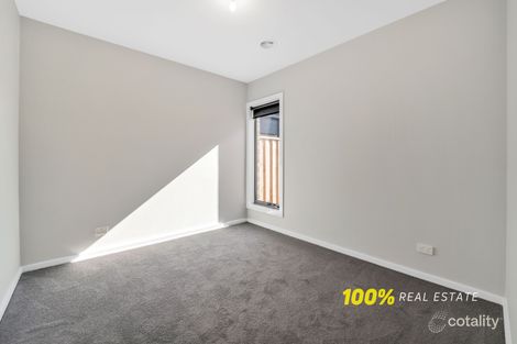 Property photo of 4 Limehouse Avenue Wollert VIC 3750
