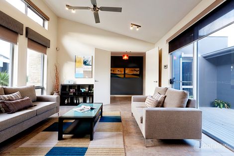 Property photo of 2 Manna Gum Avenue Chiton SA 5211