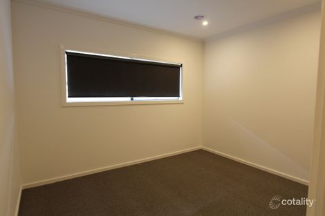 Property photo of 224 Duff Street Cranbourne West VIC 3977