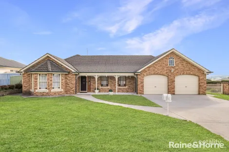 5 Quinn Ct, Llanarth, NSW 2795