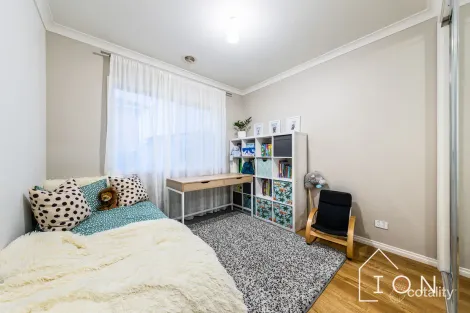 Property photo of 31 Blundy Boulevard Clyde North VIC 3978