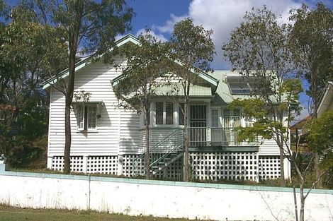 4 Headfort St, Greenslopes, QLD 4120