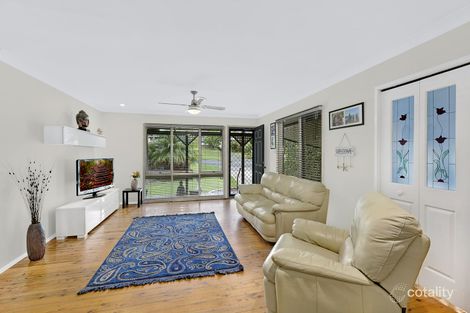 Property photo of 6 Kingfisher Place Tumbi Umbi NSW 2261