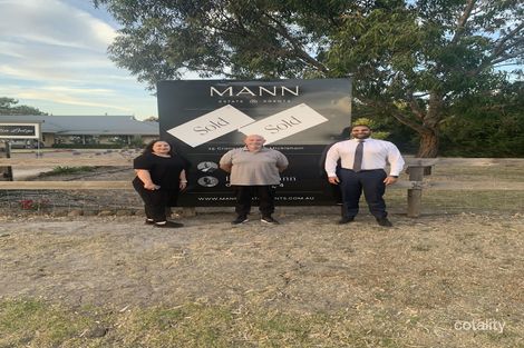 25 Cranesbill Lane, Mickleham, VIC 3064