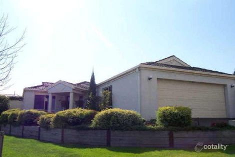 Property photo of 2 Sapphire Court Narre Warren North VIC 3804