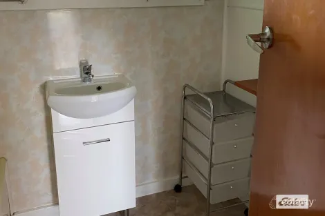 Property photo of 130 Alexandra Road Ulverstone TAS 7315