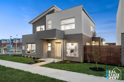 Property photo of 2 Wavy Circuit Officer VIC 3809