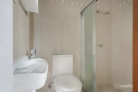 Property photo of 8 Phillips Crescent Mangerton NSW 2500