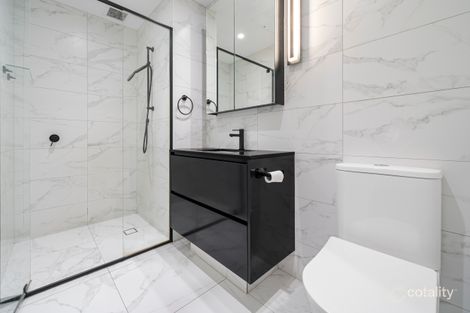 Property photo of 105/51 Ormond Esplanade Elwood VIC 3184