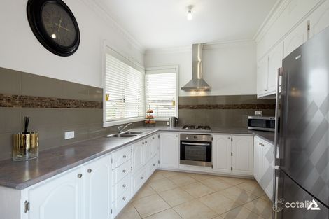 Property photo of 4 Lardner Road Drouin VIC 3818