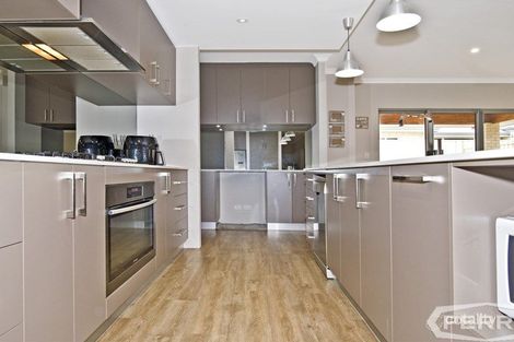 Property photo of 7 Balclutha Crescent Madora Bay WA 6210