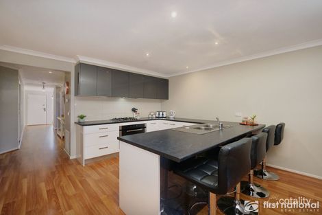 Property photo of 5 Lusitano Way Clyde North VIC 3978