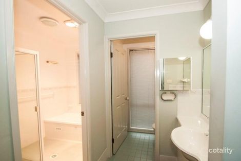 Property photo of 23 Manooka Road Point Clare NSW 2250