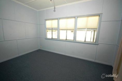 Property photo of 33 Sinclair Drive Ellen Grove QLD 4078