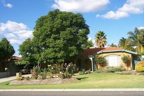 3 Pegley Dr, Parkwood, WA 6147