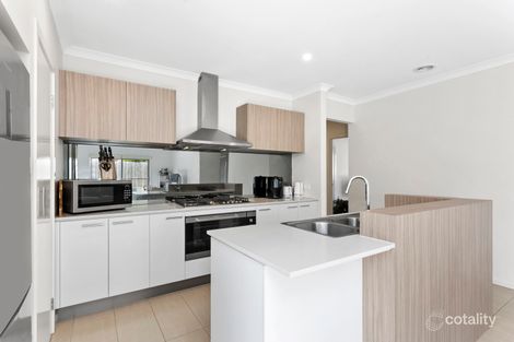 Property photo of 17 Hooper Street Armstrong Creek VIC 3217