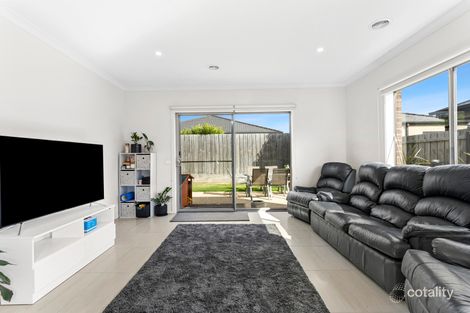 Property photo of 17 Hooper Street Armstrong Creek VIC 3217
