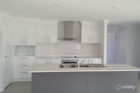 Property photo of 8 Carbeen Place Meridan Plains QLD 4551
