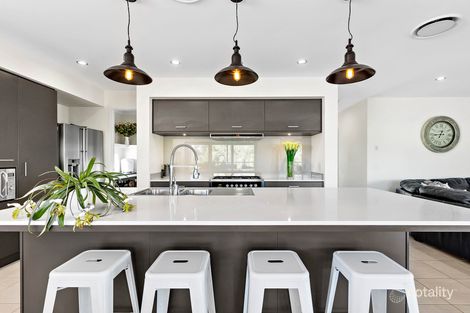 Property photo of 4 Robin Place Forest Glen QLD 4556