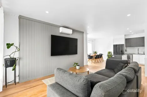 Property photo of 32 Maple Crescent Bell Park VIC 3215