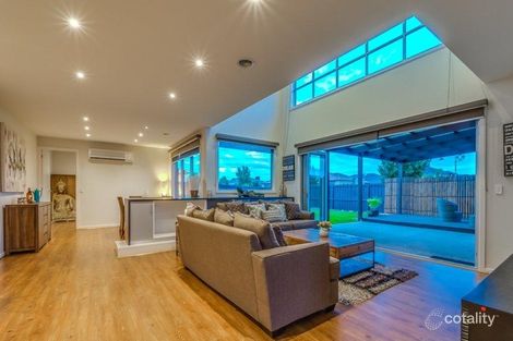 Property photo of 19 Seasons Boulevard Tarneit VIC 3029