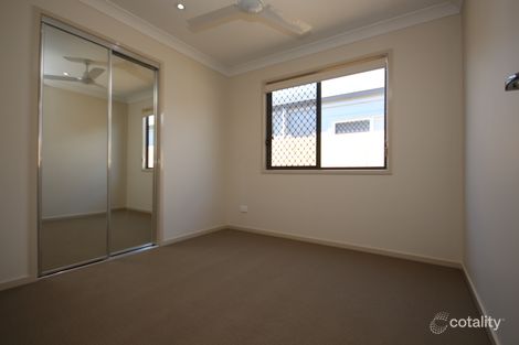 Property photo of 1/4 Stathis Place Bundamba QLD 4304