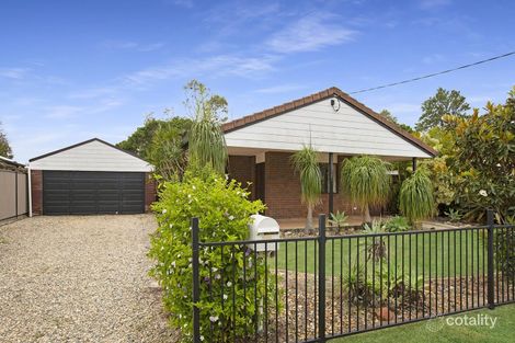 Property photo of 13 Sandpiper Street Beachmere QLD 4510