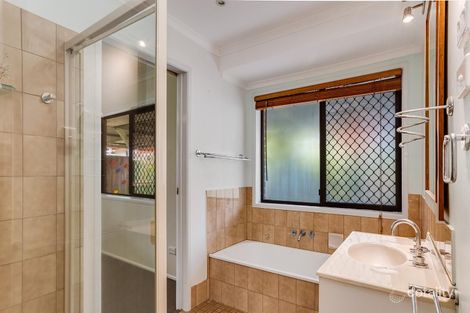 Property photo of 13 Sandpiper Street Beachmere QLD 4510