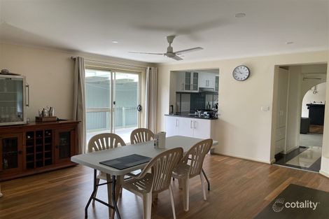 Property photo of 1 Mollis Close Narre Warren VIC 3805
