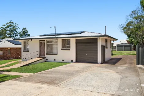 28 Cathro St, Rockville, QLD 4350