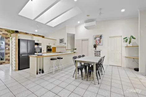 Property photo of 39 Danastas Avenue Eimeo QLD 4740