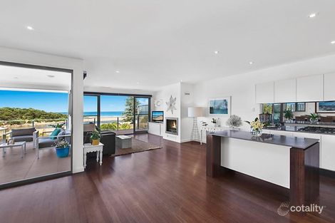 Property photo of 139 Ocean View Drive Wamberal NSW 2260
