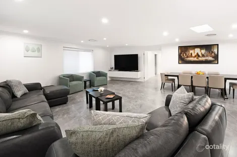 Property photo of 39 Dobson Crescent Baulkham Hills NSW 2153