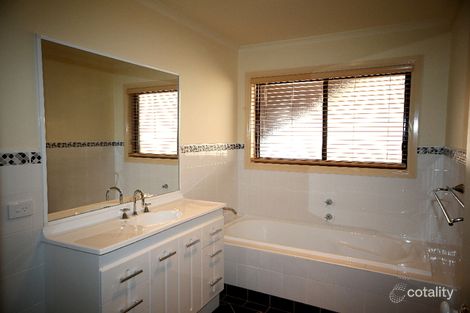 Property photo of 2 The Inlet Mossy Point NSW 2537