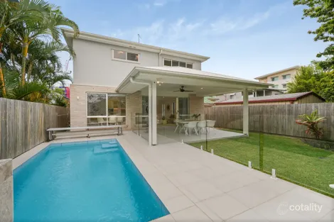 8 Manley St, Redcliffe, QLD 4020