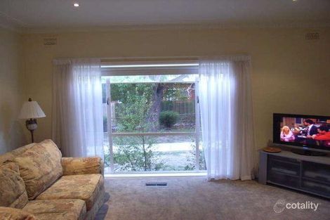 Property photo of 1/62 Napier Crescent Essendon VIC 3040