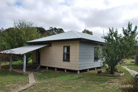 655 Falls Rd, Fish Creek, VIC 3959