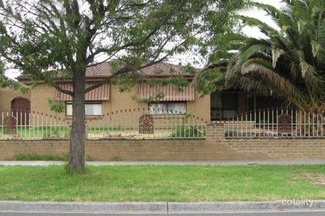 67 Kinterbury Dr, Kings Park, VIC 3021