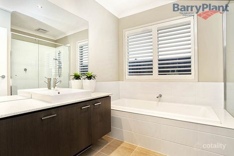 9 Prominence Bvd, Armstrong Creek, VIC 3217