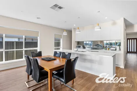 Property photo of 25 Peter Thomson Circuit Yarrawonga VIC 3730
