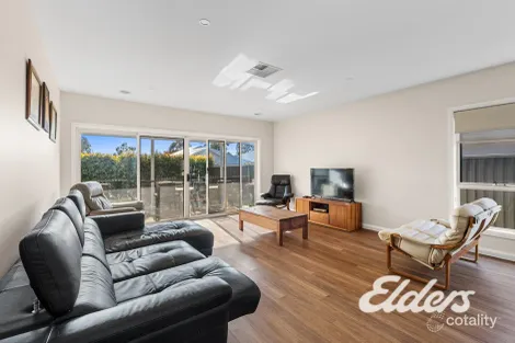 Property photo of 25 Peter Thomson Circuit Yarrawonga VIC 3730