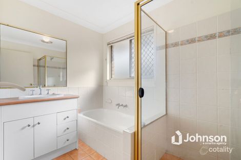 Property photo of 40 Pinewood Street Wynnum West QLD 4178
