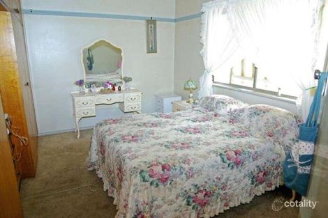 Property photo of 38 Ceduna Street Mount Austin NSW 2650