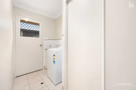 Property photo of 35 Jonwest Close Torquay QLD 4655