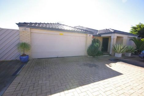 Property photo of 8 Syme Road Alexander Heights WA 6064