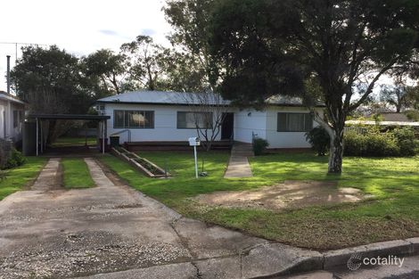 16 Newcombe St, Cowra, NSW 2794