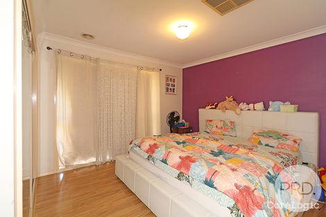 Property photo of 23 Kaldari Crescent Glenfield Park NSW 2650