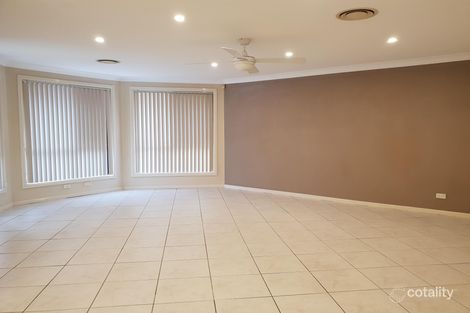 Property photo of 16 Packard Place Horningsea Park NSW 2171