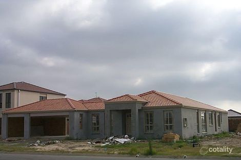 62 Sir Bruce Small Bvd, Benowa, QLD 4217